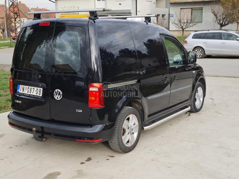 Volkswagen Caddy 1.6 TDI HIGHLINE