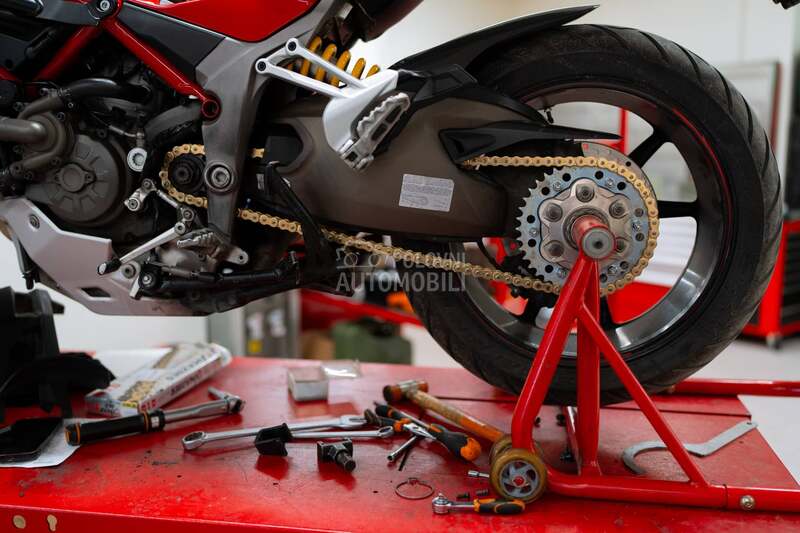 Ducati Multistrada 1200s