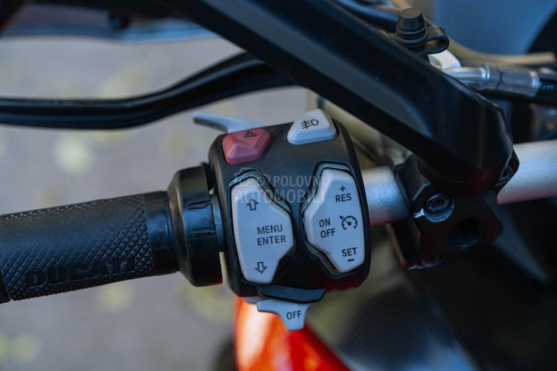 Ducati Multistrada 1200s