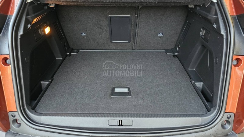 Peugeot 3008 1.5d 131 Allure/Led