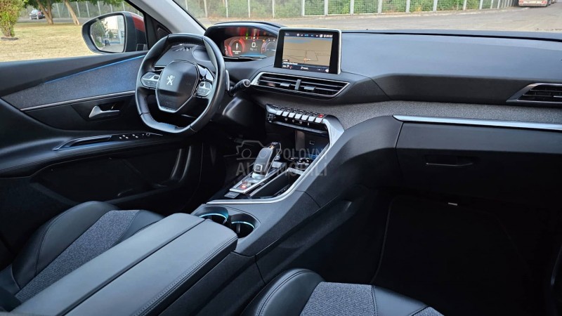 Peugeot 3008 1.5d 131 Allure/Led