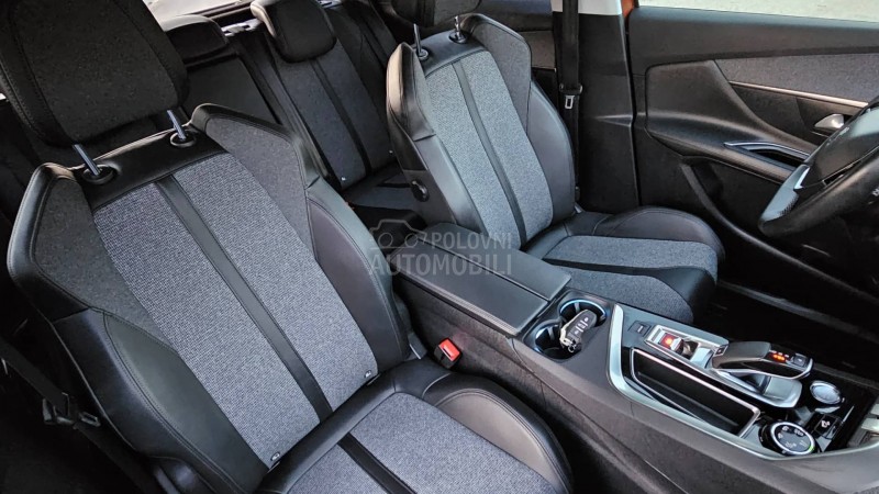 Peugeot 3008 1.5d 131 Allure/Led