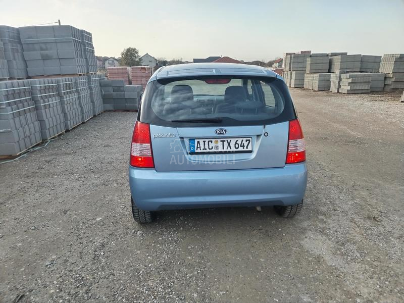 Kia Picanto 1.1i