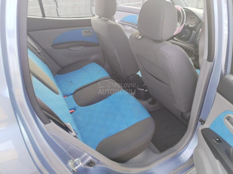 Kia Picanto 1.1i