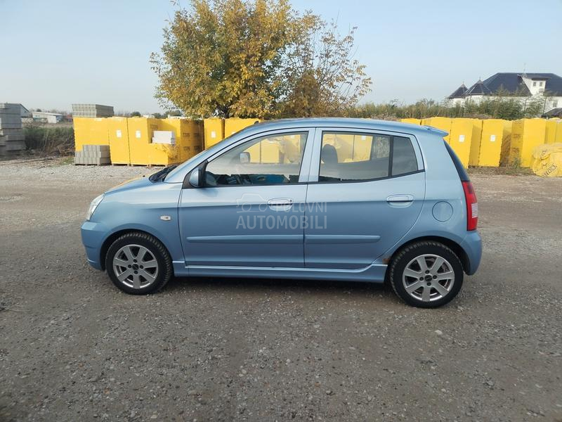 Kia Picanto 1.1i