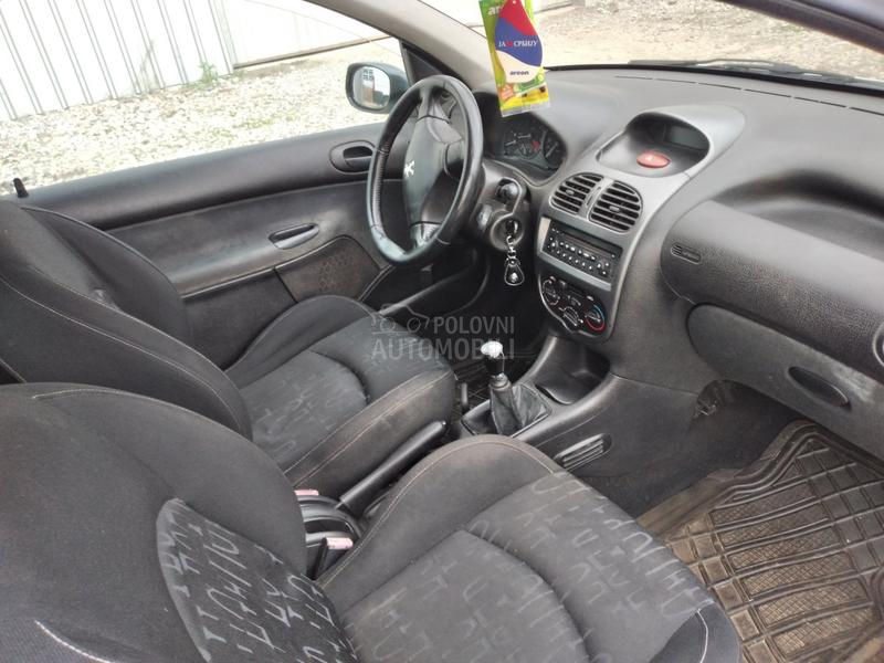 Peugeot 206 