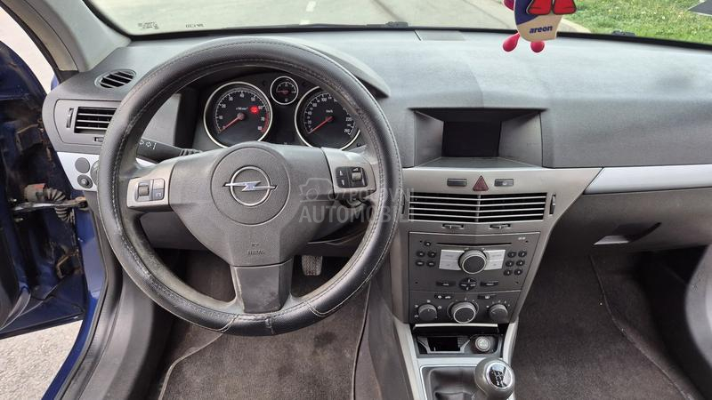 Opel Astra H 1.6 T.N.G