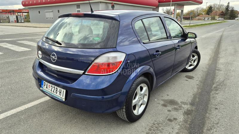 Opel Astra H 1.6 T.N.G