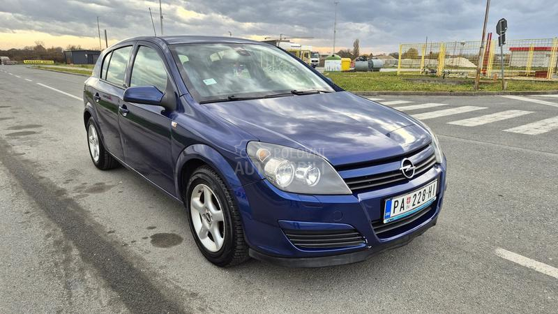Opel Astra H 1.6 T.N.G