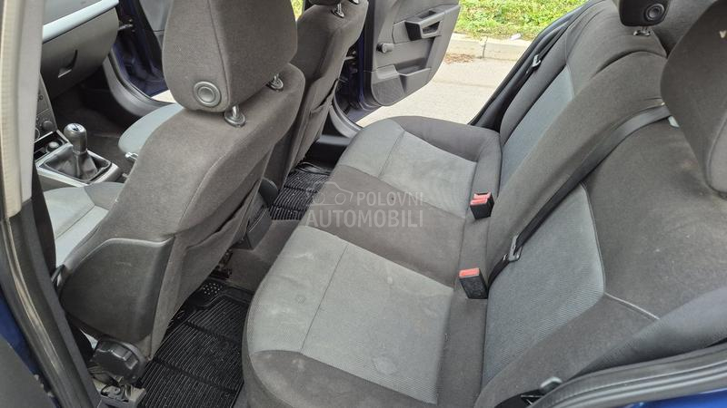 Opel Astra H 1.6 T.N.G