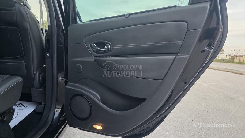Renault Scenic Rezervisan