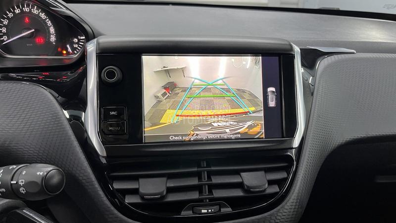 Peugeot 2008 ALLURE HROM 1/1