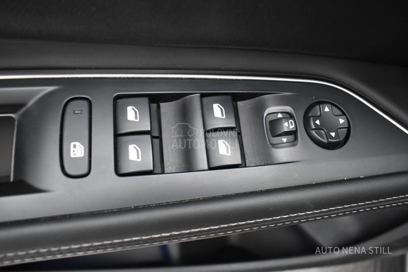 Peugeot 5008 1.6 Allure AT