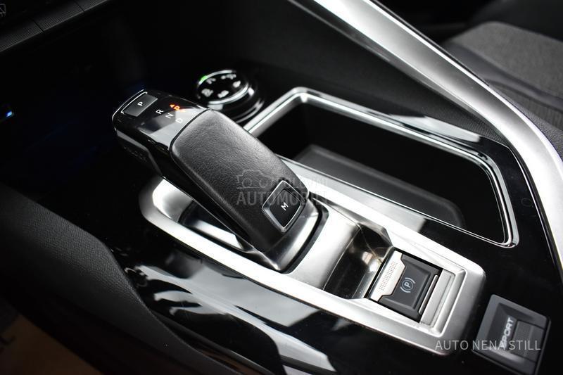 Peugeot 5008 1.6 Allure AT