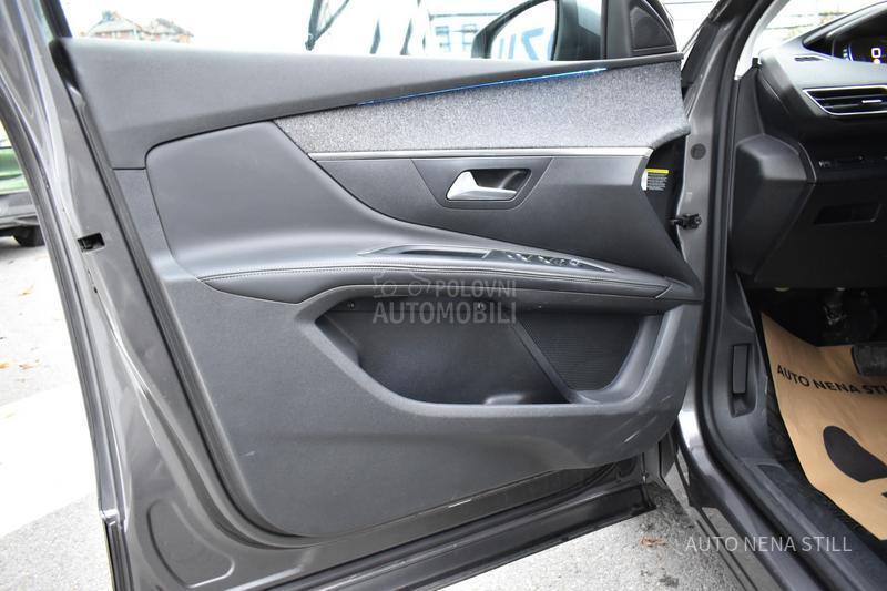Peugeot 5008 1.6 Allure AT