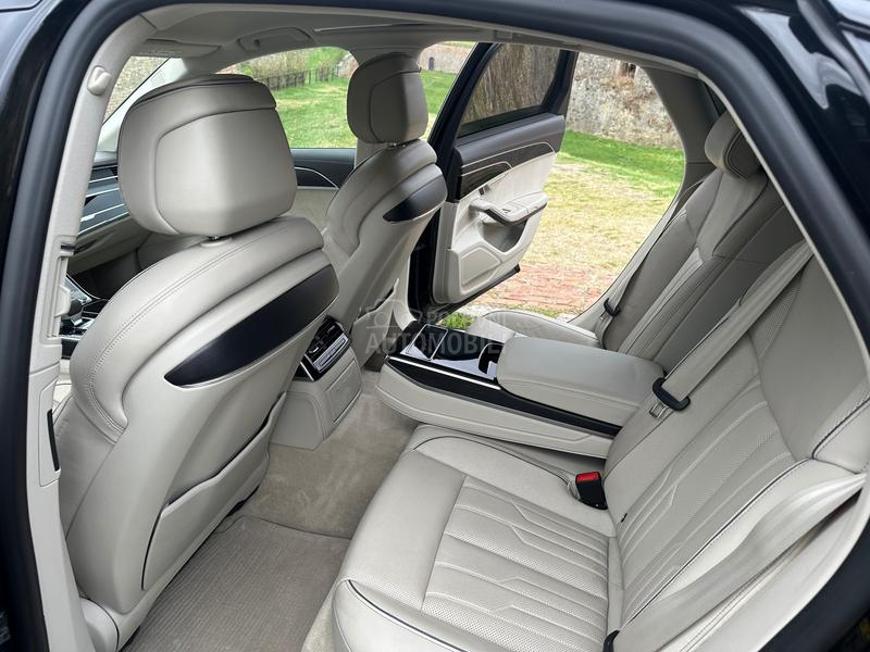 Audi A8 55TFSI M-HYBRID