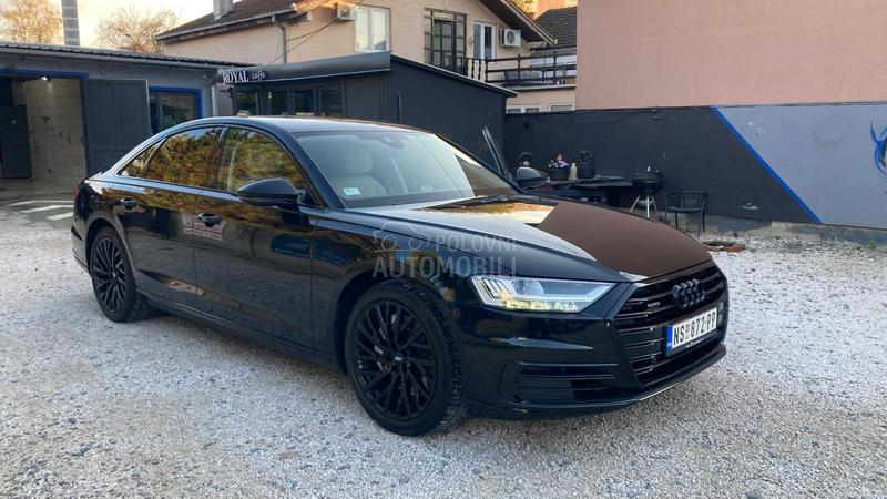 Audi A8 55TFSI M-HYBRID