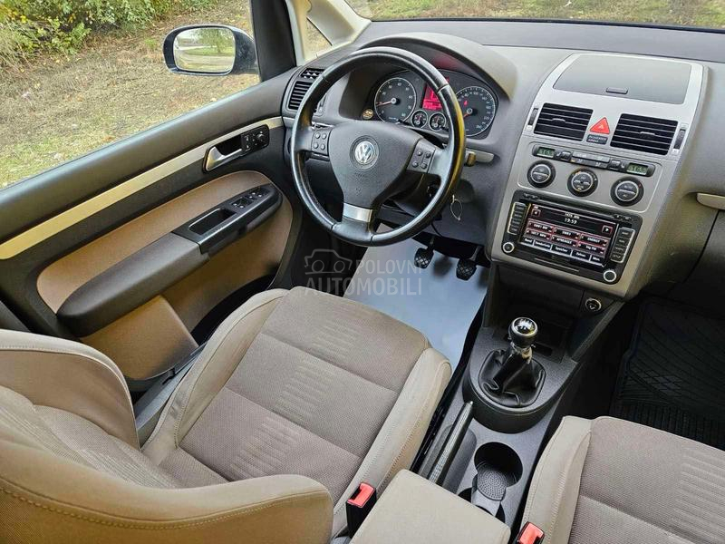 Volkswagen Touran FABR.MET.AN/ORIG.km