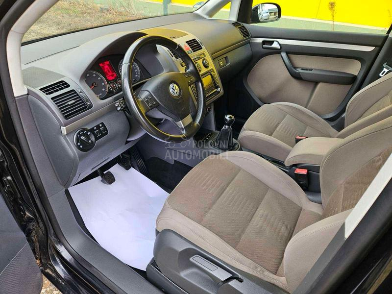 Volkswagen Touran FABR.MET.AN/ORIG.km