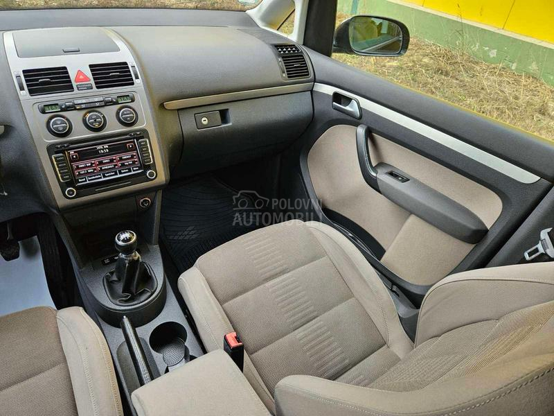 Volkswagen Touran FABR.MET.AN/ORIG.km