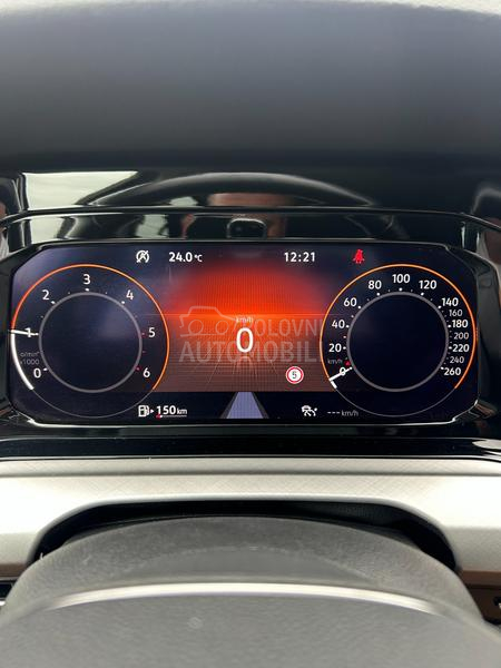 Volkswagen Golf 8 NOV- Reg.do 10/2026