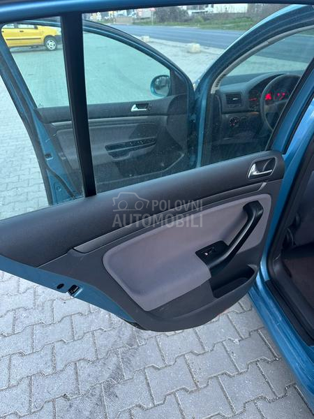 Volkswagen Golf 5 1.9 tdi