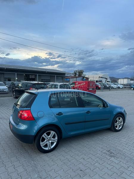 Volkswagen Golf 5 1.9 tdi