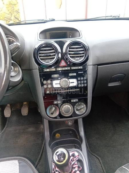 Opel Corsa D 14.i