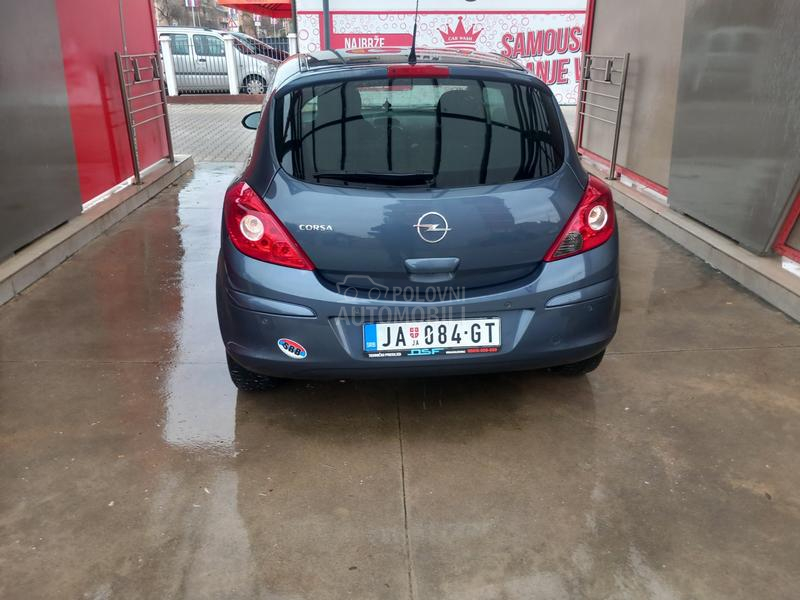 Opel Corsa D 14.i