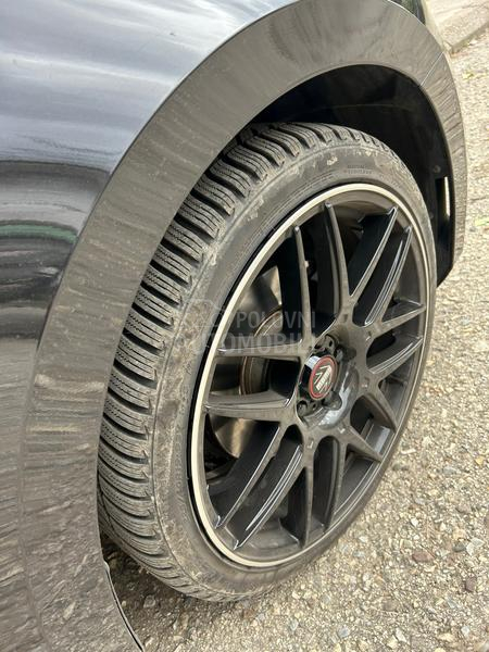 Hankook 225/40 R19 Zimska