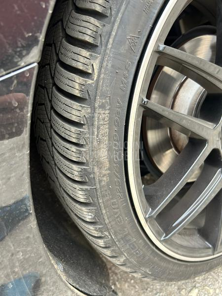 Hankook 225/40 R19 Zimska