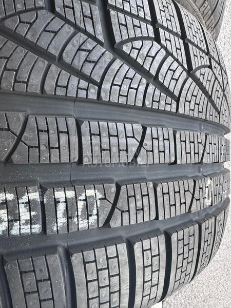 Pirelli 255/35 R19 Zimska