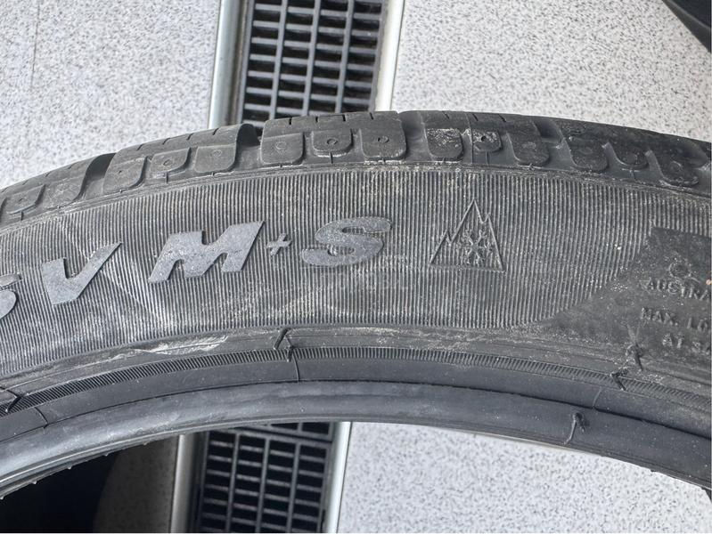 Pirelli 255/35 R19 Zimska
