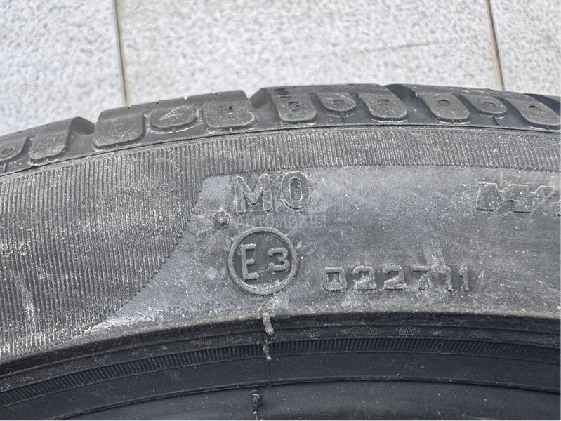 Pirelli 255/35 R19 Zimska