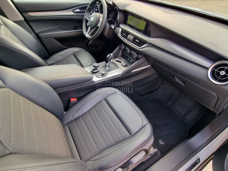 Alfa Romeo Stelvio 2.2D Q4 TURBO SPRINT
