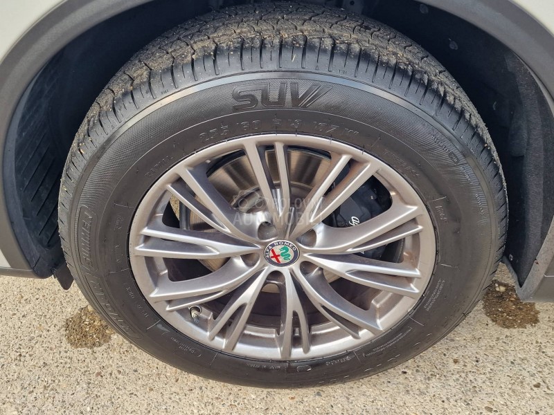 Alfa Romeo Stelvio 2.2D Q4 TURBO SPRINT