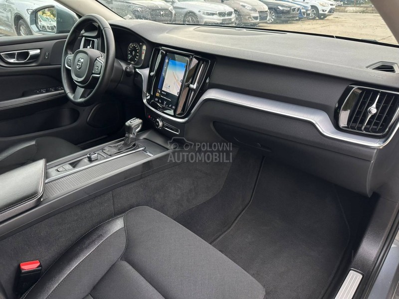 Volvo V60 2.0D MOMENTUM