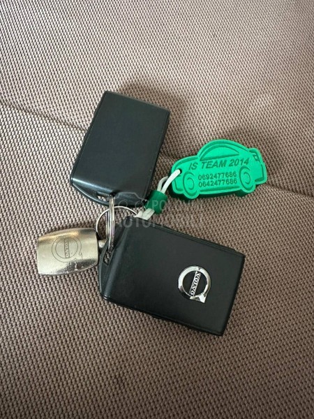 Volvo V60 2.0D MOMENTUM