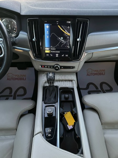 Volvo S90 2.0 D4 MOMENTUM