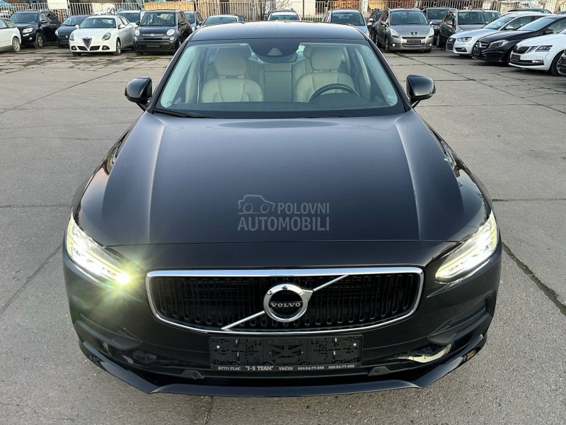 Volvo S90 2.0 D4 MOMENTUM