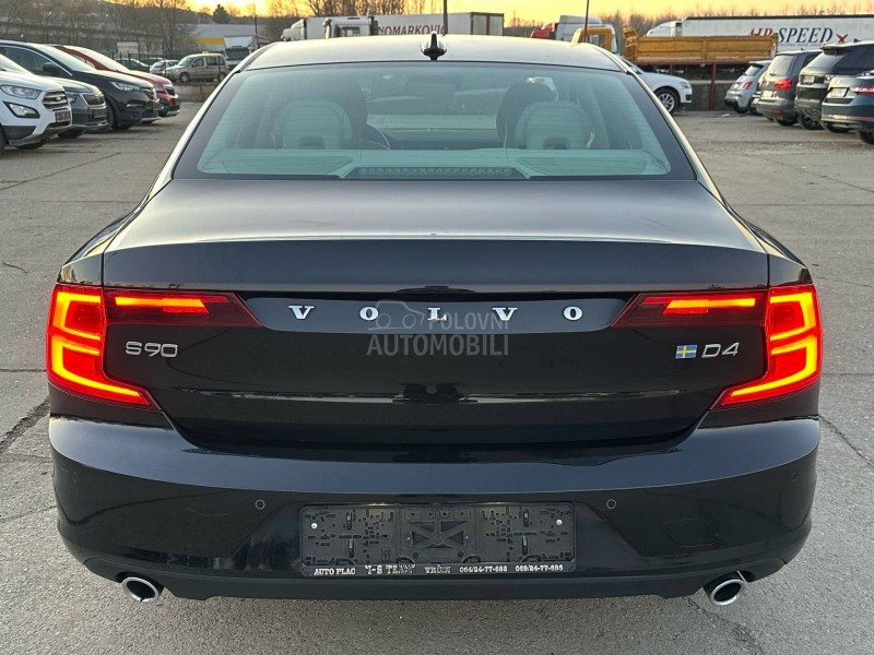 Volvo S90 2.0 D4 MOMENTUM