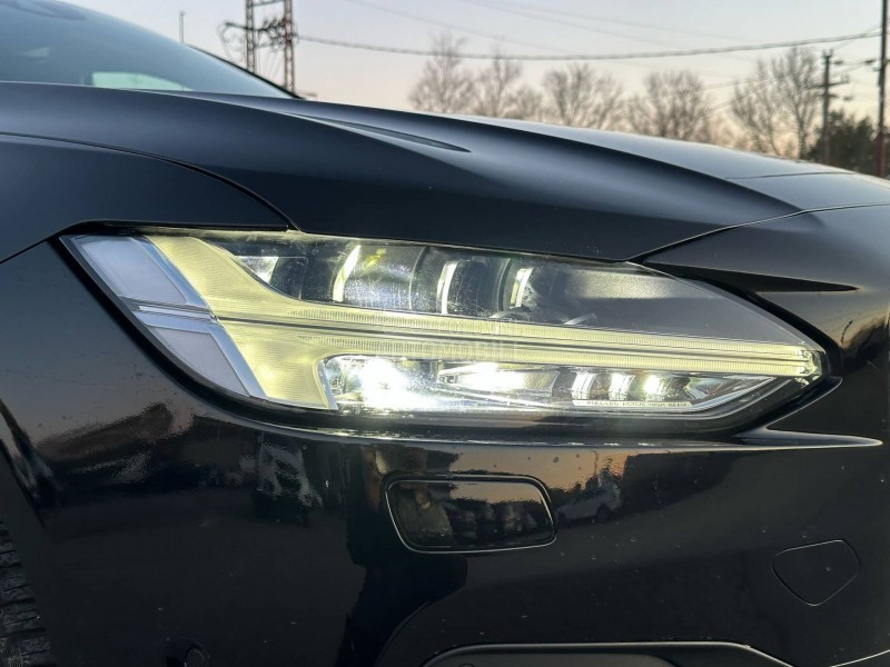 Volvo S90 2.0 D4 MOMENTUM