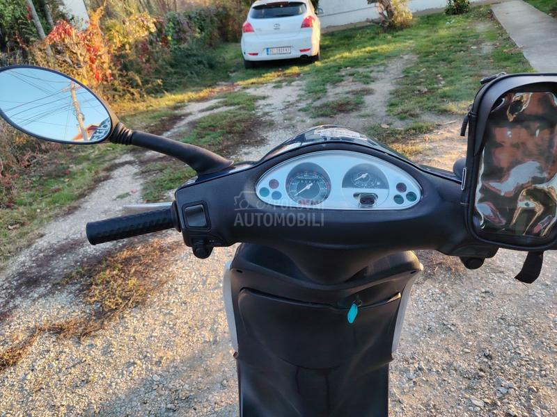 Piaggio Fly 125