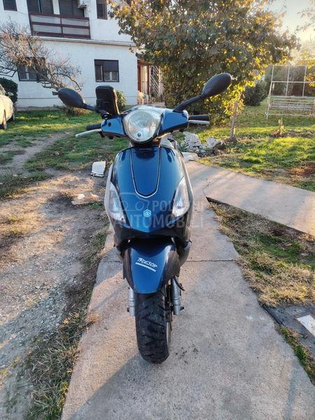 Piaggio Fly 125