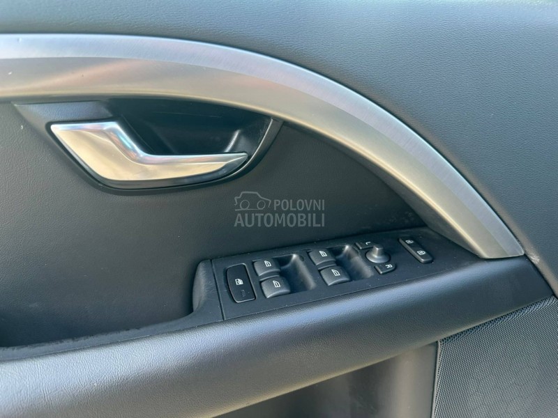 Volvo XC70 2.0D3 MOMENTUM N0V