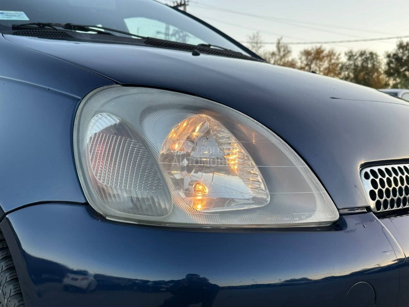 Toyota Yaris 1.0 LINEA TERRA