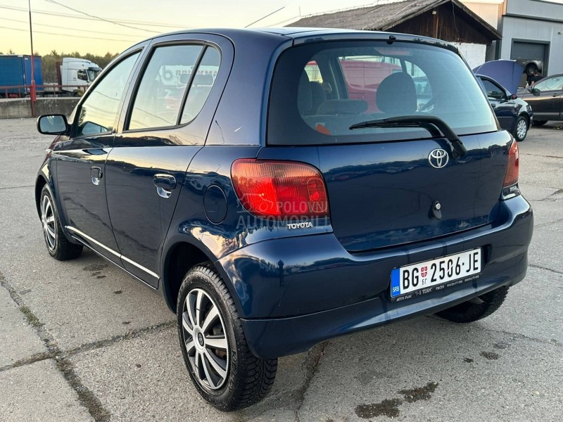 Toyota Yaris 1.0 LINEA TERRA