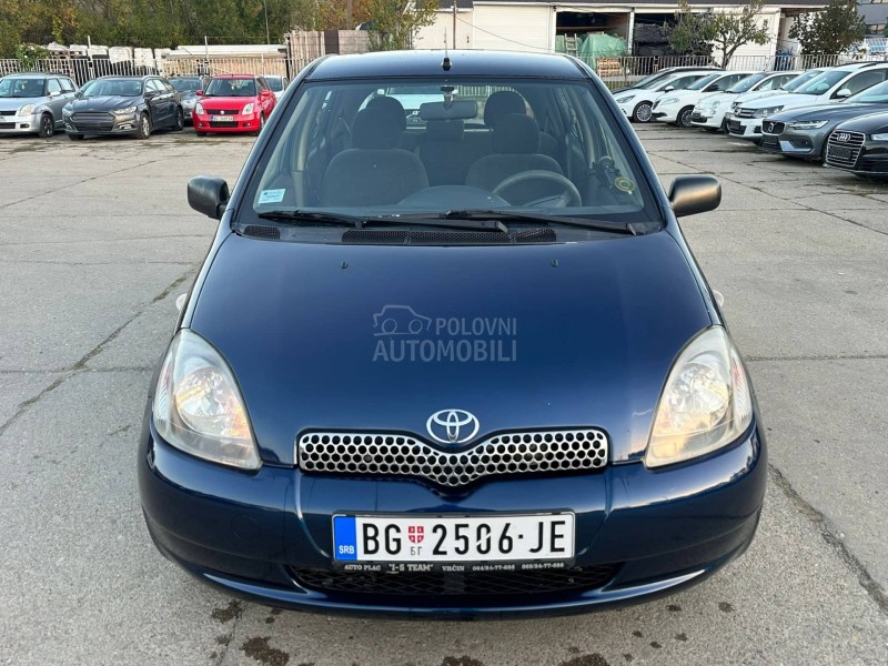 Toyota Yaris 1.0 LINEA TERRA
