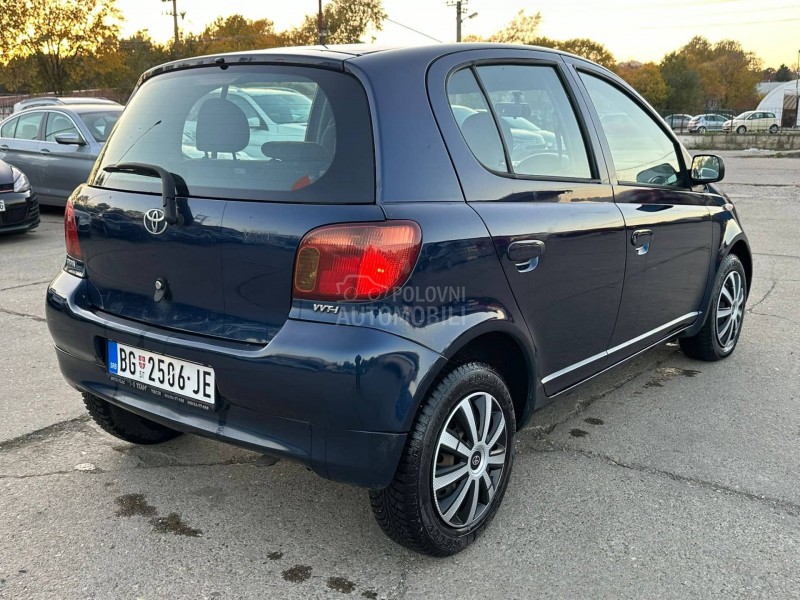 Toyota Yaris 1.0 LINEA TERRA