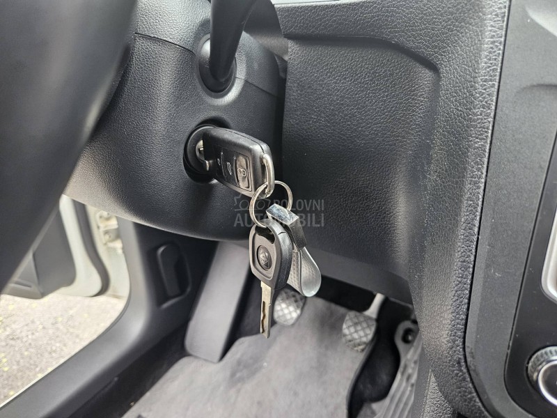 Volkswagen Caddy K A O  N O V